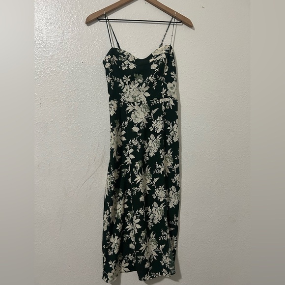 Abercrombie & Fitch High-Slit Midaxi Dress in a green floral print. - Picture 3 of 8